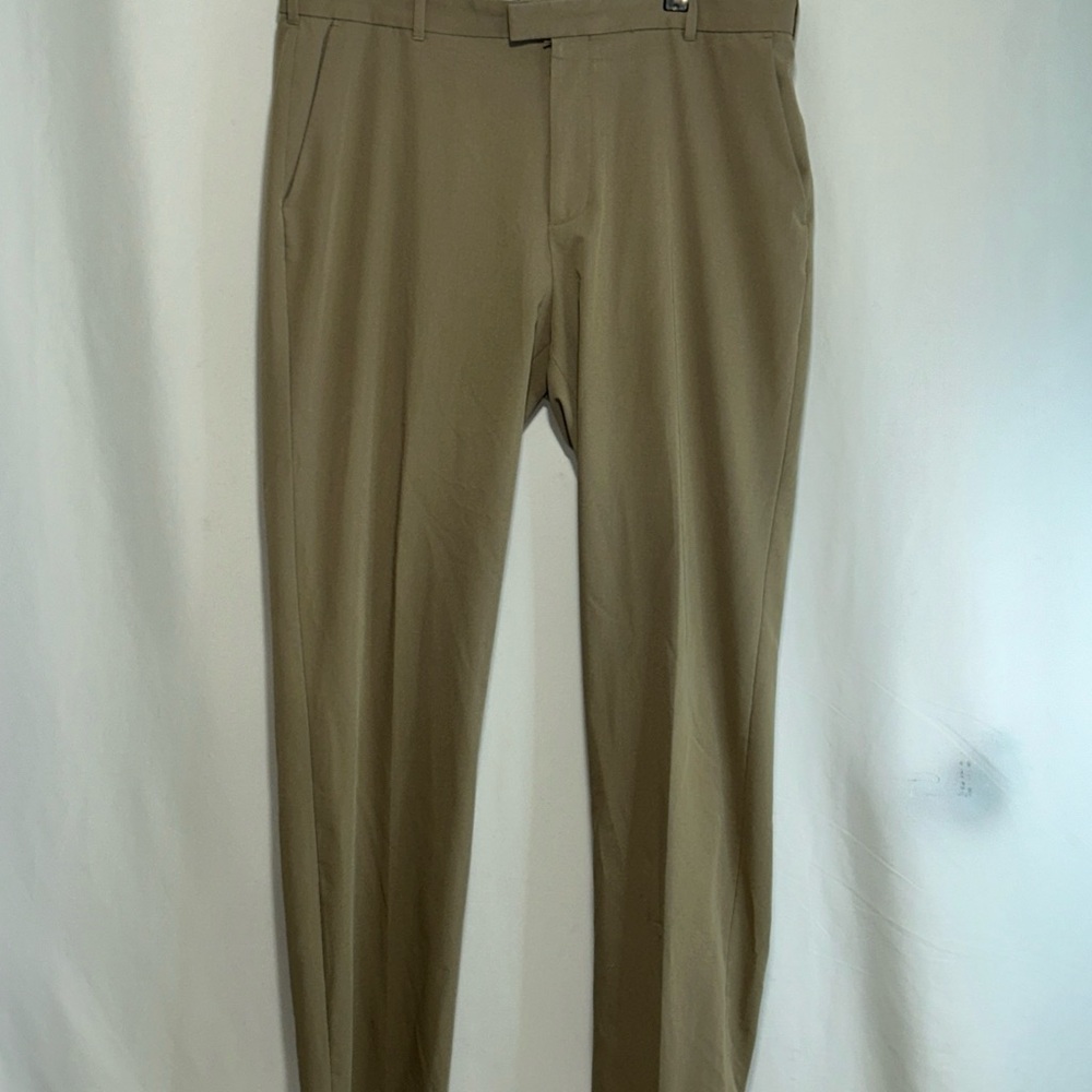 Izod Tan Chinos Classic‎ Fit Lightweight